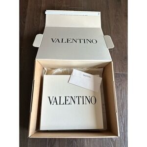 Valentino‎ empty box